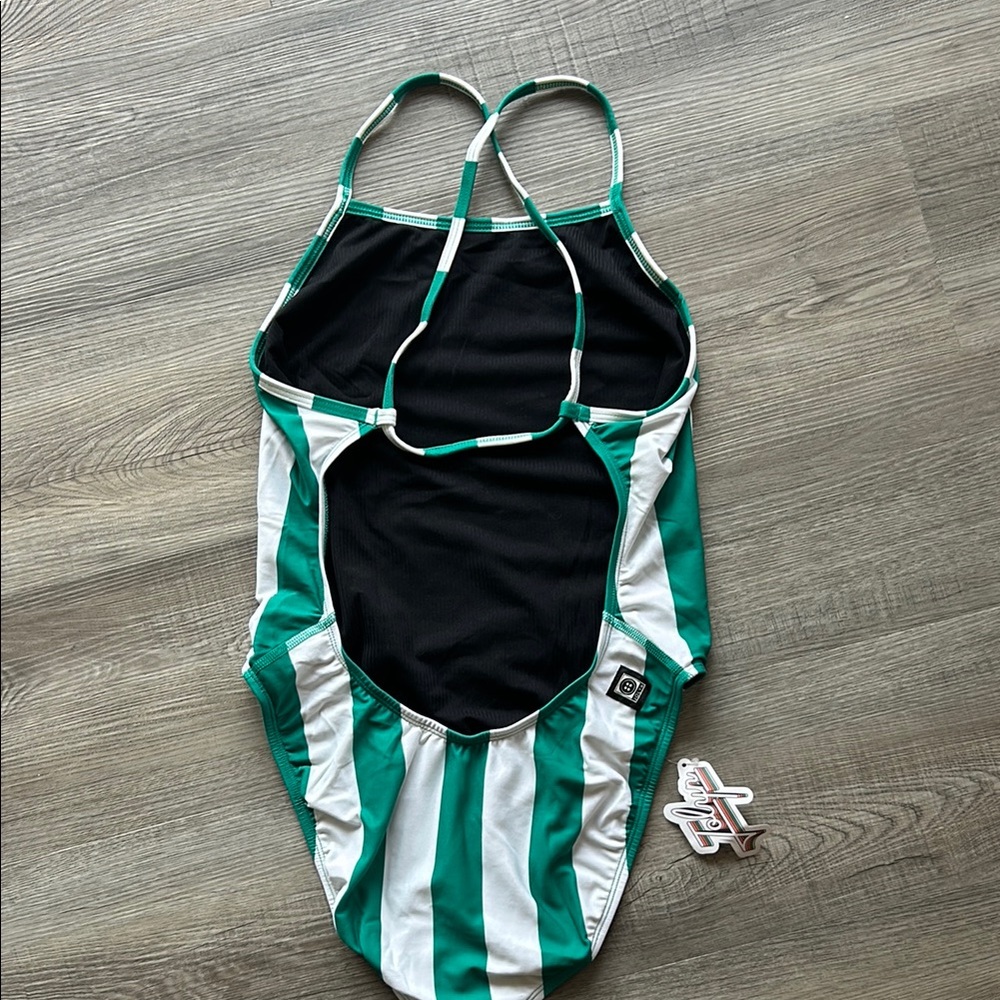 Jolyn “Brandon 2” swimsuit-size 32- BNWT!